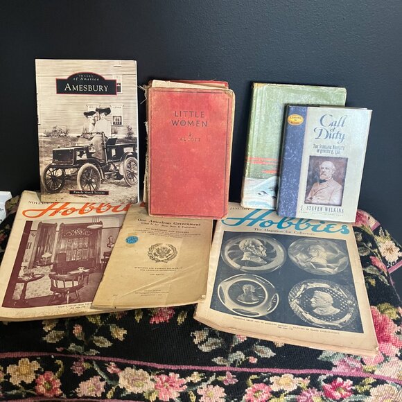 Lot of Vintage Books & Hobbies Magazines Norwegian Book Little Women Resell - Picture 1 of 15